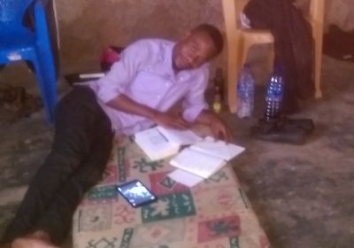 Apostle waiting at Atwea Mountain 